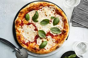 Neapolitan-Style Margherita Pizza